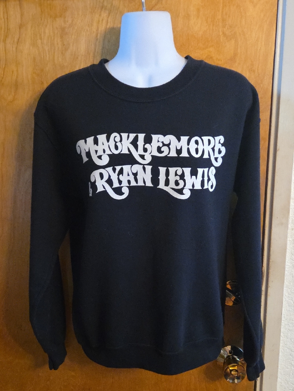 VTG Macklemore & Ryan Lewis Concert World Tour 2013 Sweatshirt‎ Women's Size S